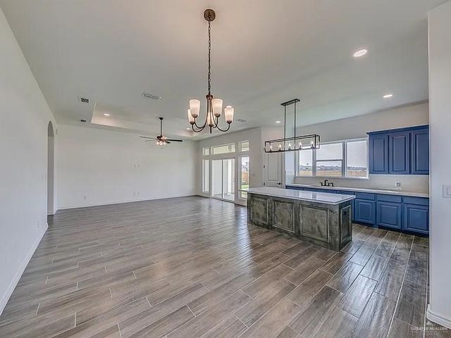 7405 N 55th Street, Mission, TX 78573