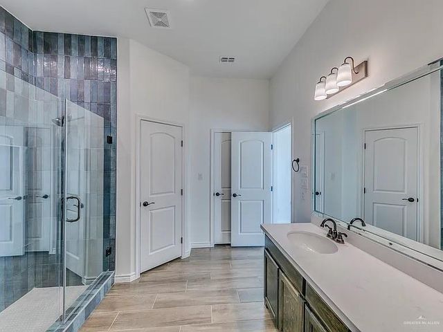 7405 N 55th Street, Mission, TX 78573