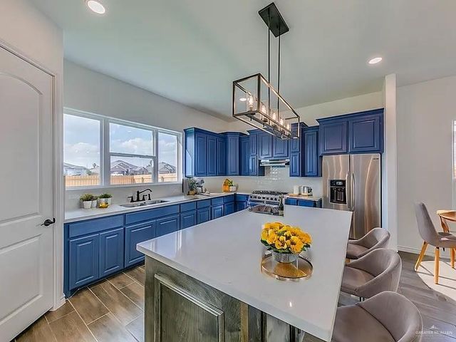 7405 N 55th Street, Mission, TX 78573