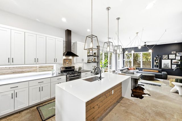 6202 Hickman Ave A, Austin, TX 78723