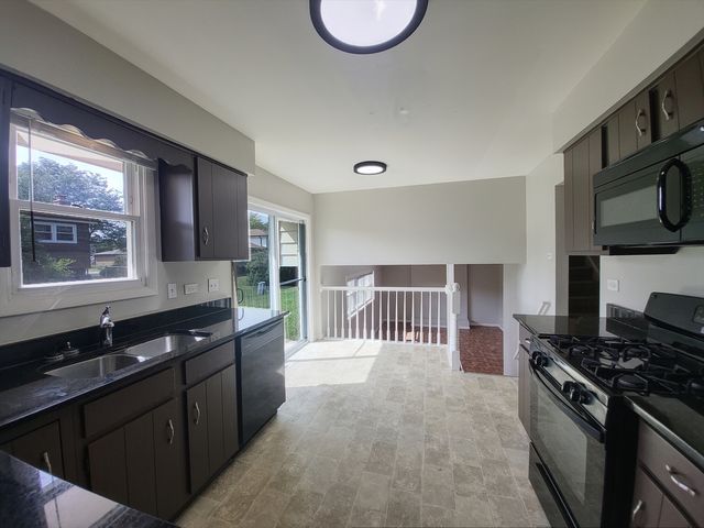 6037 Spring Lane, Matteson, IL 60443