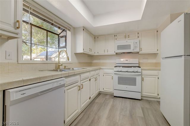 3996 Landsdown Place, Las Vegas, NV 89121