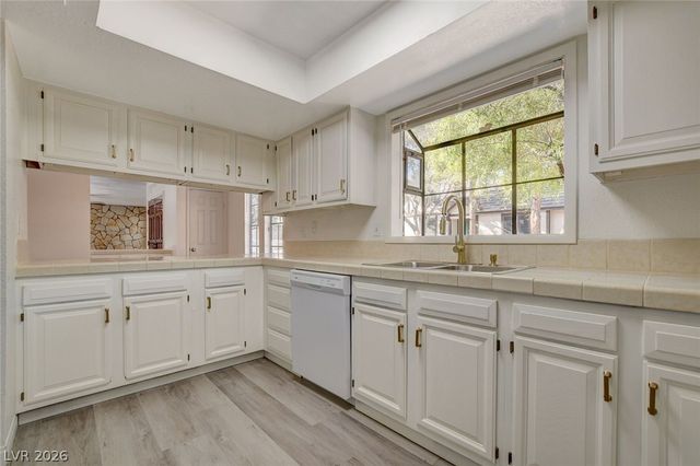 3996 Landsdown Place, Las Vegas, NV 89121