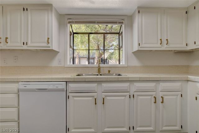 3996 Landsdown Place, Las Vegas, NV 89121