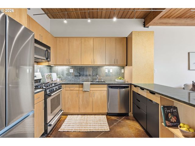 1371 Ne ORENCO STATION Pkwy 13, Hillsboro, OR 97124
