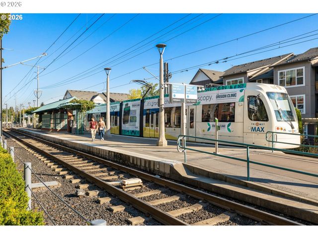 1371 Ne ORENCO STATION Pkwy 13, Hillsboro, OR 97124
