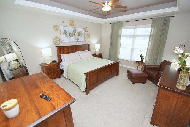 5525 WILLMEYER Drive, Bettendorf, IA 52722