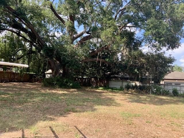 13957 COUNTY ROAD 109D, Lady Lake, FL 32159