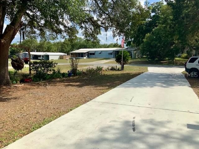 13957 COUNTY ROAD 109D, Lady Lake, FL 32159