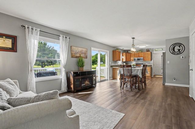 2150 W Chicago Road, Bertrand Twp, MI 49120