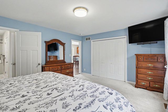 2150 W Chicago Road, Bertrand Twp, MI 49120