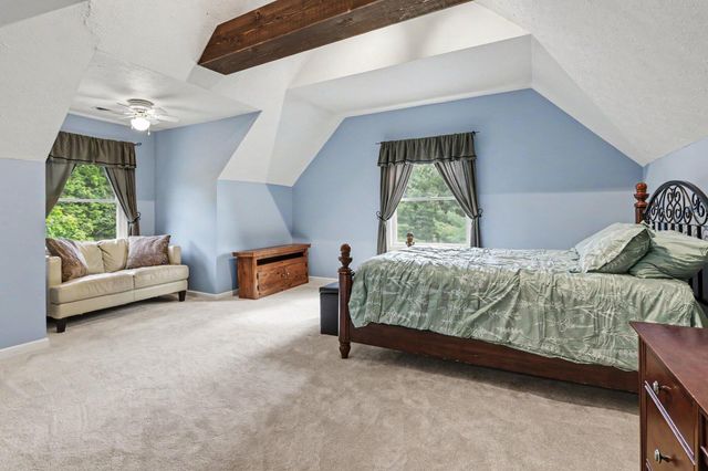 2150 W Chicago Road, Bertrand Twp, MI 49120