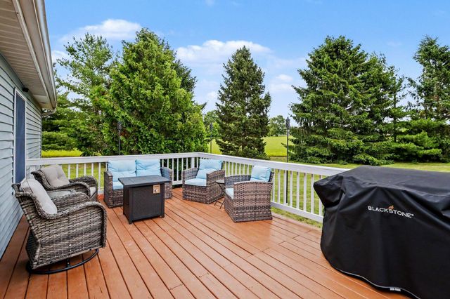 2150 W Chicago Road, Bertrand Twp, MI 49120