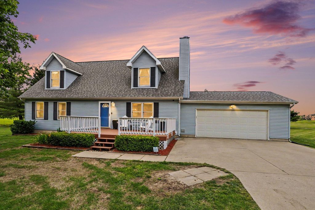 2150 W Chicago Road, Bertrand Twp, MI 49120