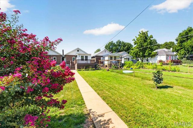 5353 Odell Street, St Louis, MO 63139