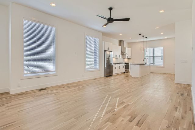 405 Serenity Ln, Nashville, TN 37207