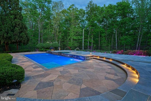 20588 MYERS PL, Leesburg, VA 20175