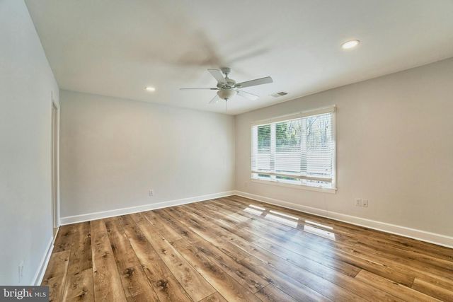 20588 MYERS PL, Leesburg, VA 20175
