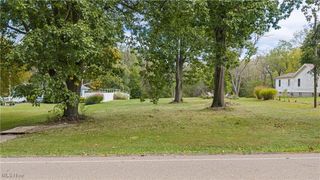 6387 Hampsher Road, New Franklin, OH 44216