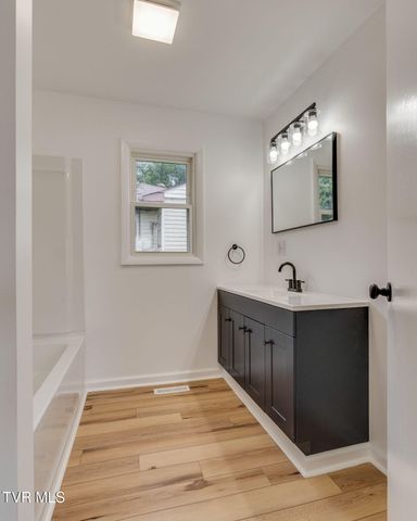 321 Rockwood Street, Kingsport, TN 37664