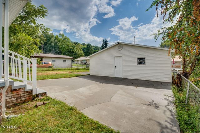 321 Rockwood Street, Kingsport, TN 37664