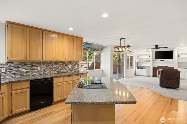 3106 235th Avenue SE, Sammamish, WA 98075