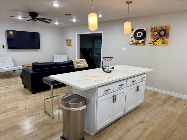 5455 Birdwood Road, Houston, TX 77096