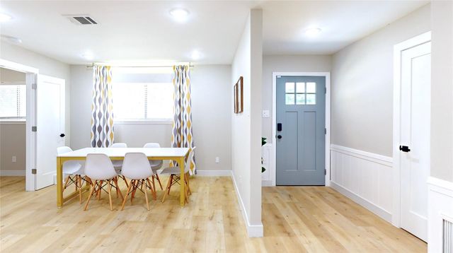 5455 Birdwood Road, Houston, TX 77096