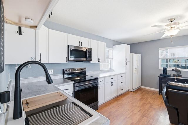 220 ST GEORGE DRIVE, Davenport, FL 33837