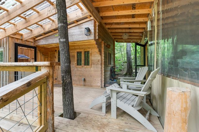 147 Virgies Loop, Calico Rock, AR 72519