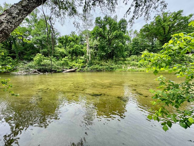 147 Virgies Loop, Calico Rock, AR 72519