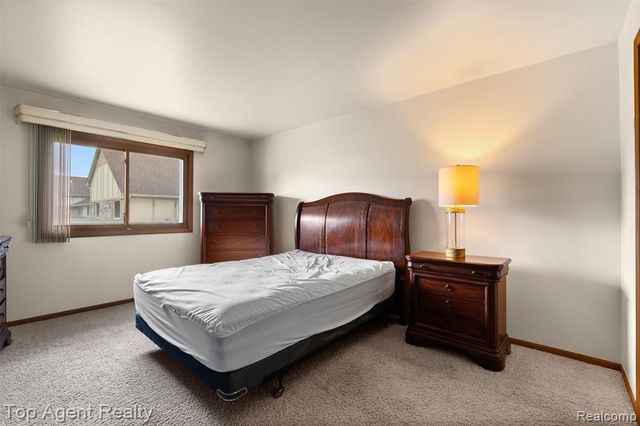 42618 Cassin Way, Clinton Township, MI 48038