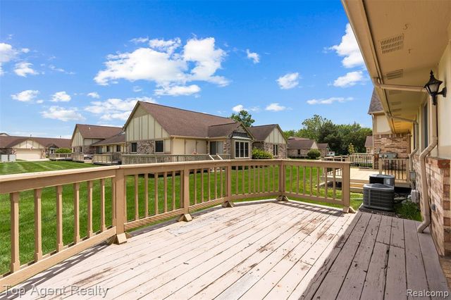 42618 Cassin Way, Clinton Township, MI 48038