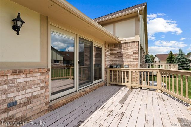 42618 Cassin Way, Clinton Township, MI 48038