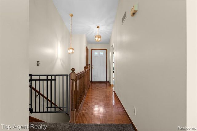 42618 Cassin Way, Clinton Township, MI 48038