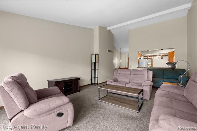 42618 Cassin Way, Clinton Township, MI 48038