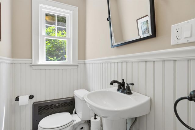 1333 Beech Street, Manchester, NH 03104