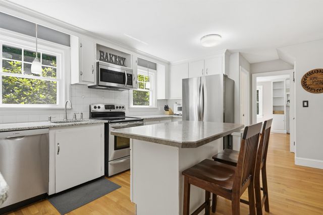 1333 Beech Street, Manchester, NH 03104