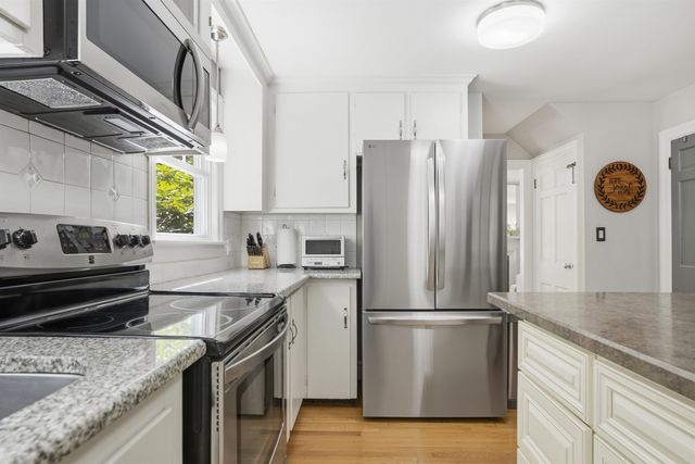 1333 Beech Street, Manchester, NH 03104