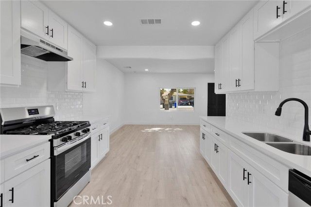 16774 Joshua, Victorville, CA 92395