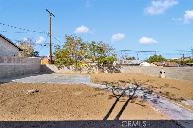 16774 Joshua, Victorville, CA 92395