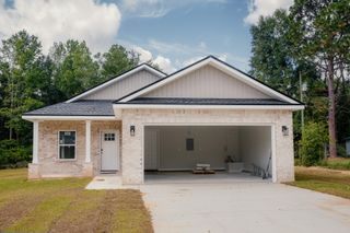 3156 Auburn Road, Crestview, FL 32539