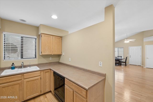 4742 W TOWNLEY Avenue, Glendale, AZ 85302