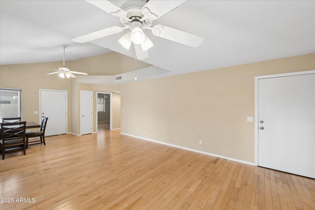 4742 W TOWNLEY Avenue, Glendale, AZ 85302