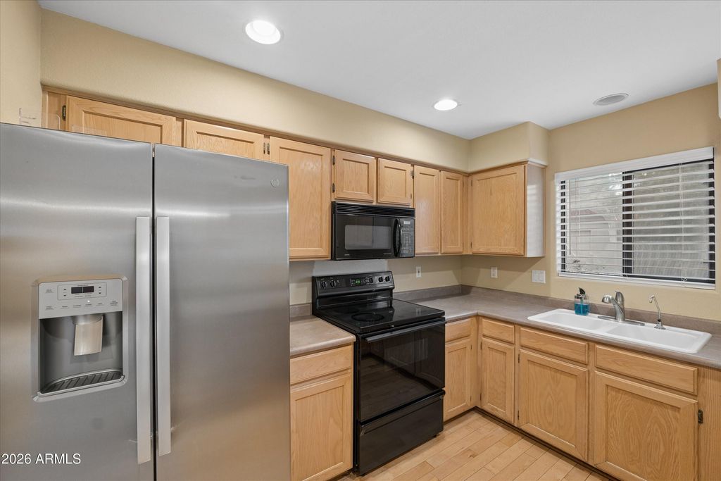 4742 W TOWNLEY Avenue, Glendale, AZ 85302 — photo 4