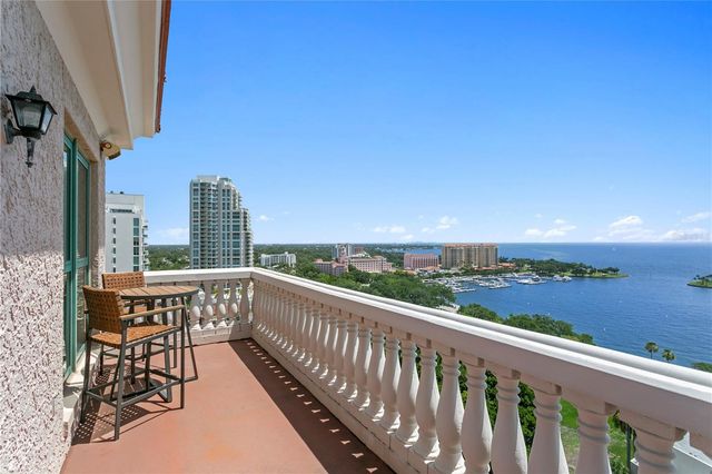 288 BEACH DRIVE NE PH-2A, St Petersburg, FL 33701