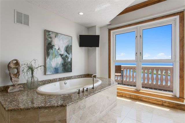 288 BEACH DRIVE NE PH-2A, St Petersburg, FL 33701