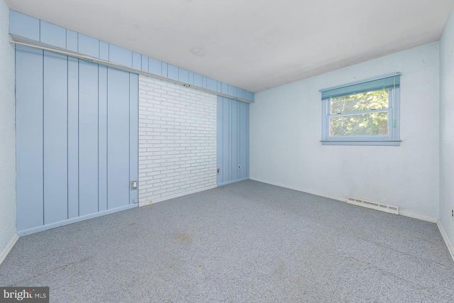 428 WEDGEWOOD DR, Blackwood, NJ 08012