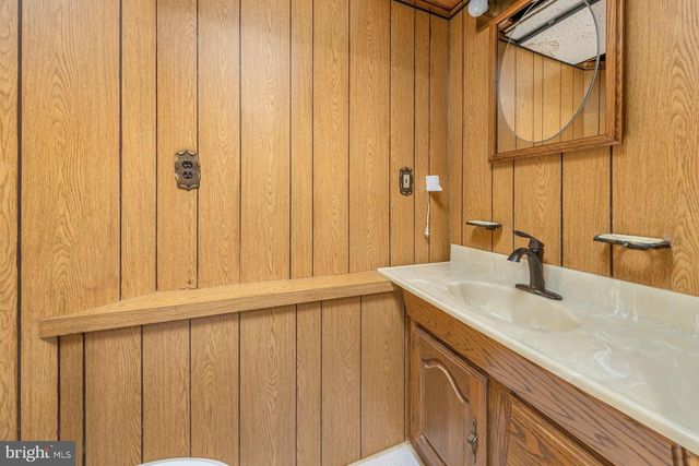 428 WEDGEWOOD DR, Blackwood, NJ 08012