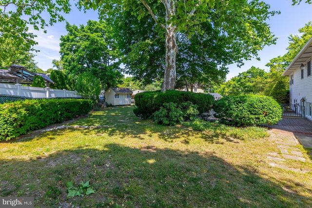 428 WEDGEWOOD DR, Blackwood, NJ 08012
